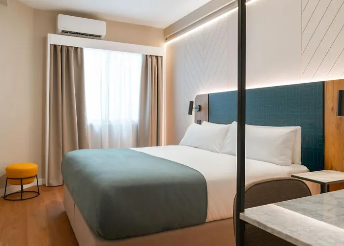 Limehome Calle Major فندق