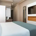 Limehome Calle Major 3* Μπένιντορμ