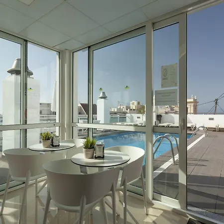 Limehome Calle Major 3*