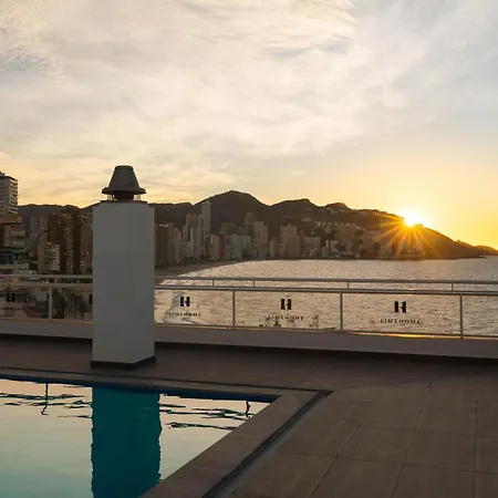 호텔 Limehome Calle Major 3*