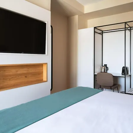 Limehome Calle Major 호텔 베니돔