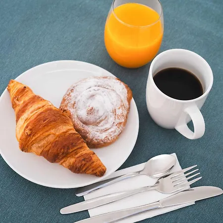 Limehome Calle Major 호텔