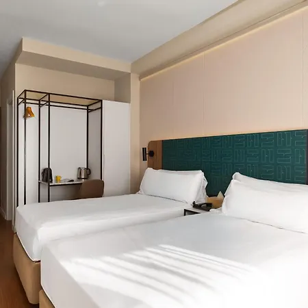 Major By Limehome Benidorm