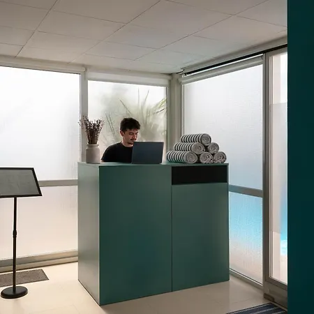 Major By Limehome Hotel