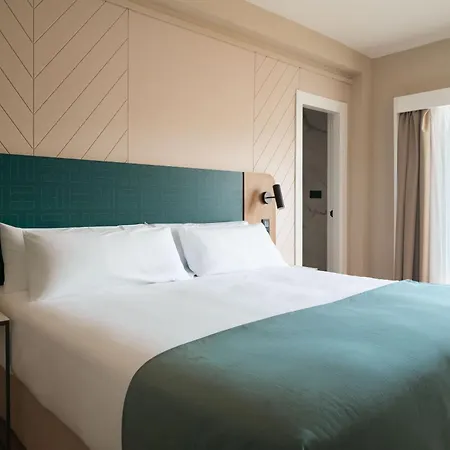 Limehome Calle Major 3* Benidorm