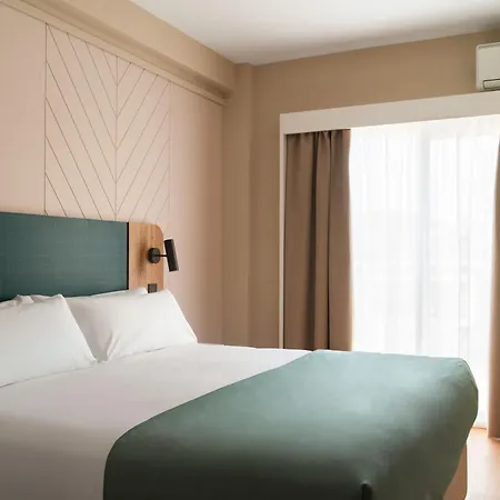 Hotell Limehome Calle Major