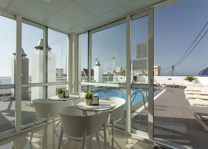 Limehome Calle Major 3*